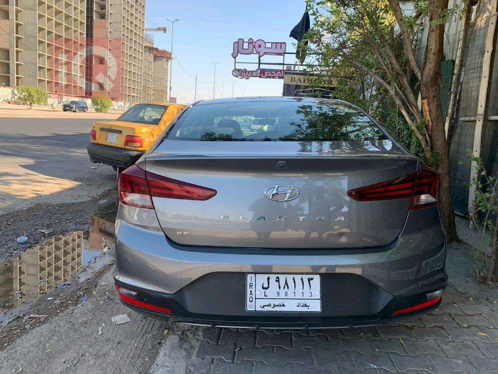 هیوندای ئەلەنترا